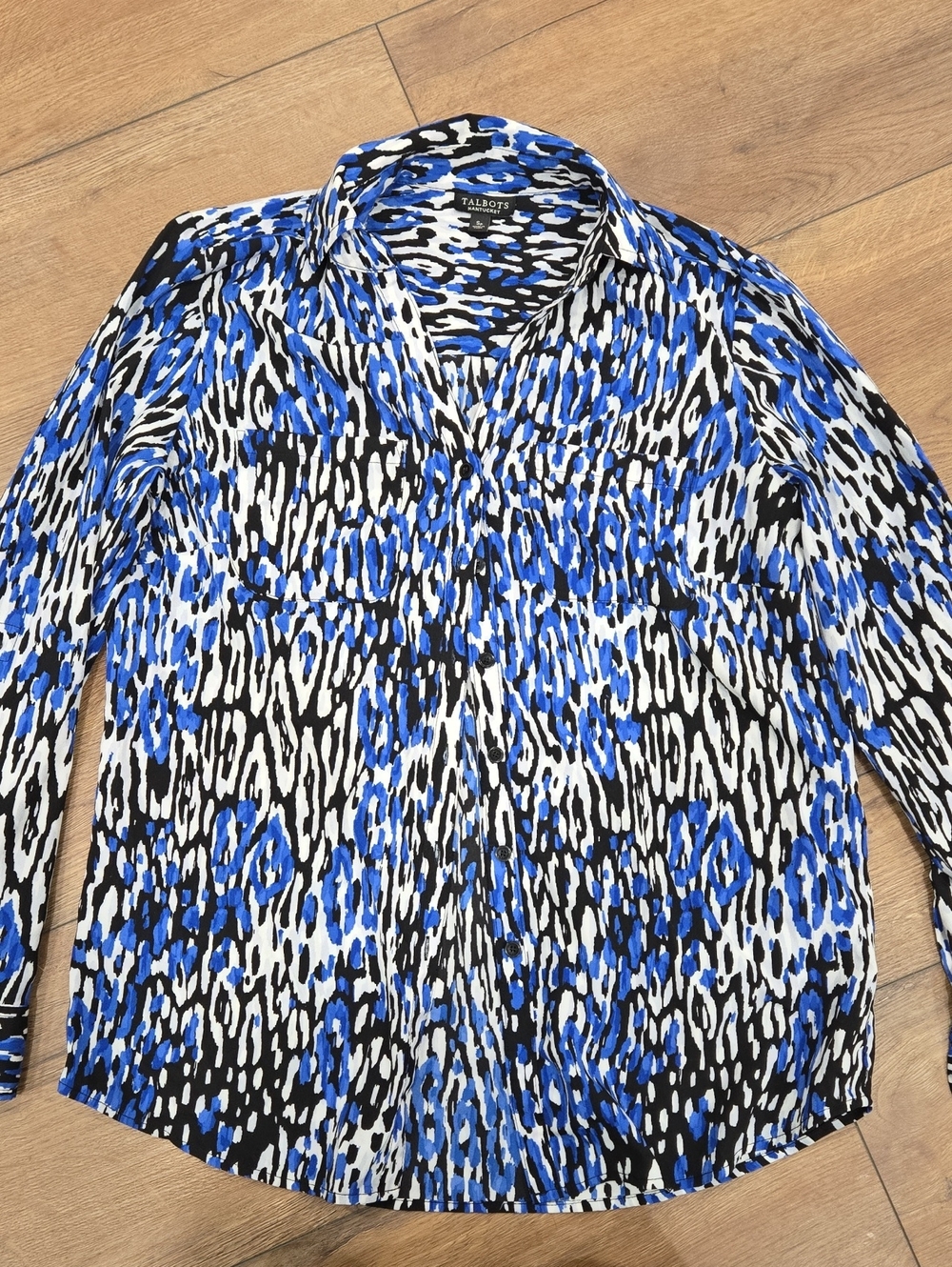 Talbots Blue Black White Printed Button-Down Shirt